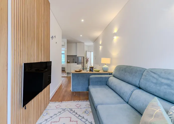 Apartment Almada Comfy Porto