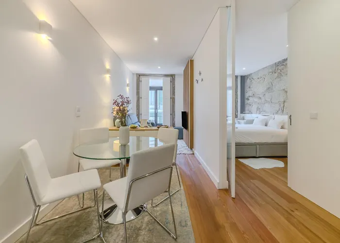 Almada Comfy Apartman *